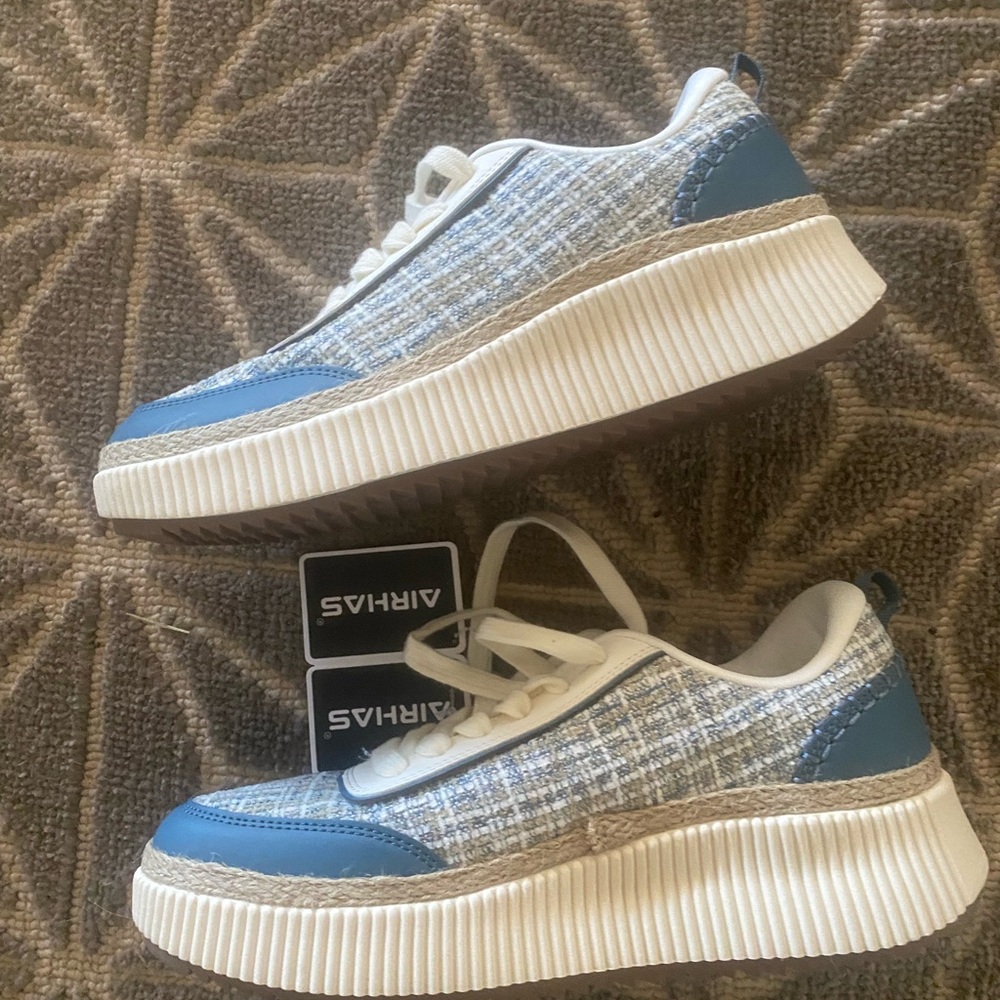 Women's Blue and Cream Sneakers - Picture 5 of 6